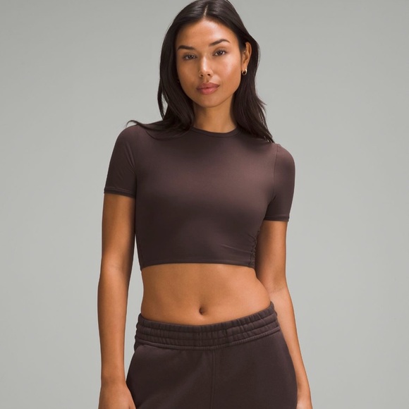 Wundermost Ultra-Soft Nulu Crewneck Cropped T-Shirt - Picture 1 of 5